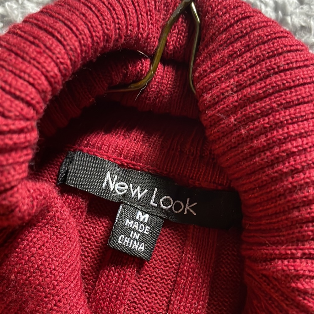 Sweater - Picture 3 of 4